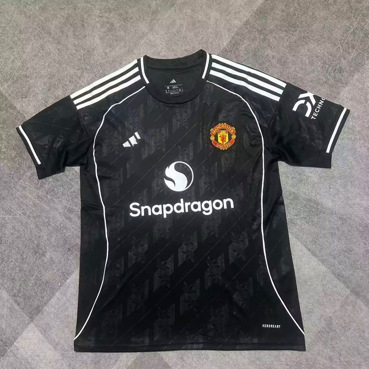 Manchester United 25/26  Black - Version Fan