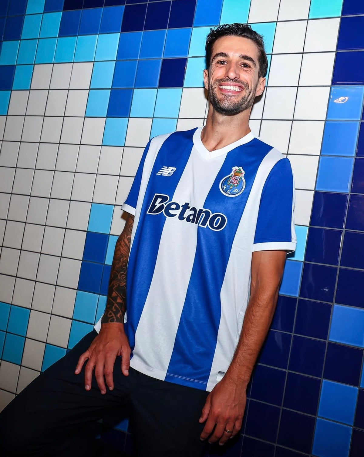 Porto 2026/27 Home Shirt