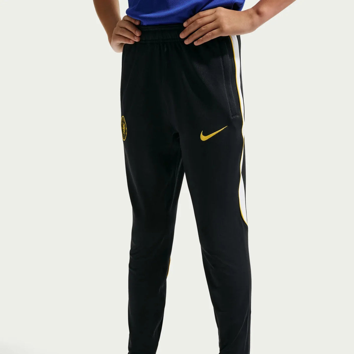 Chelsea 2026/27 Black Kids Training Tracksuit