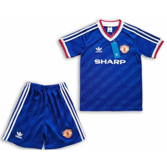 RETRO CHILDREN’S MANCHESTER UNITED 1985/1986 AWAY PLAYER KIT