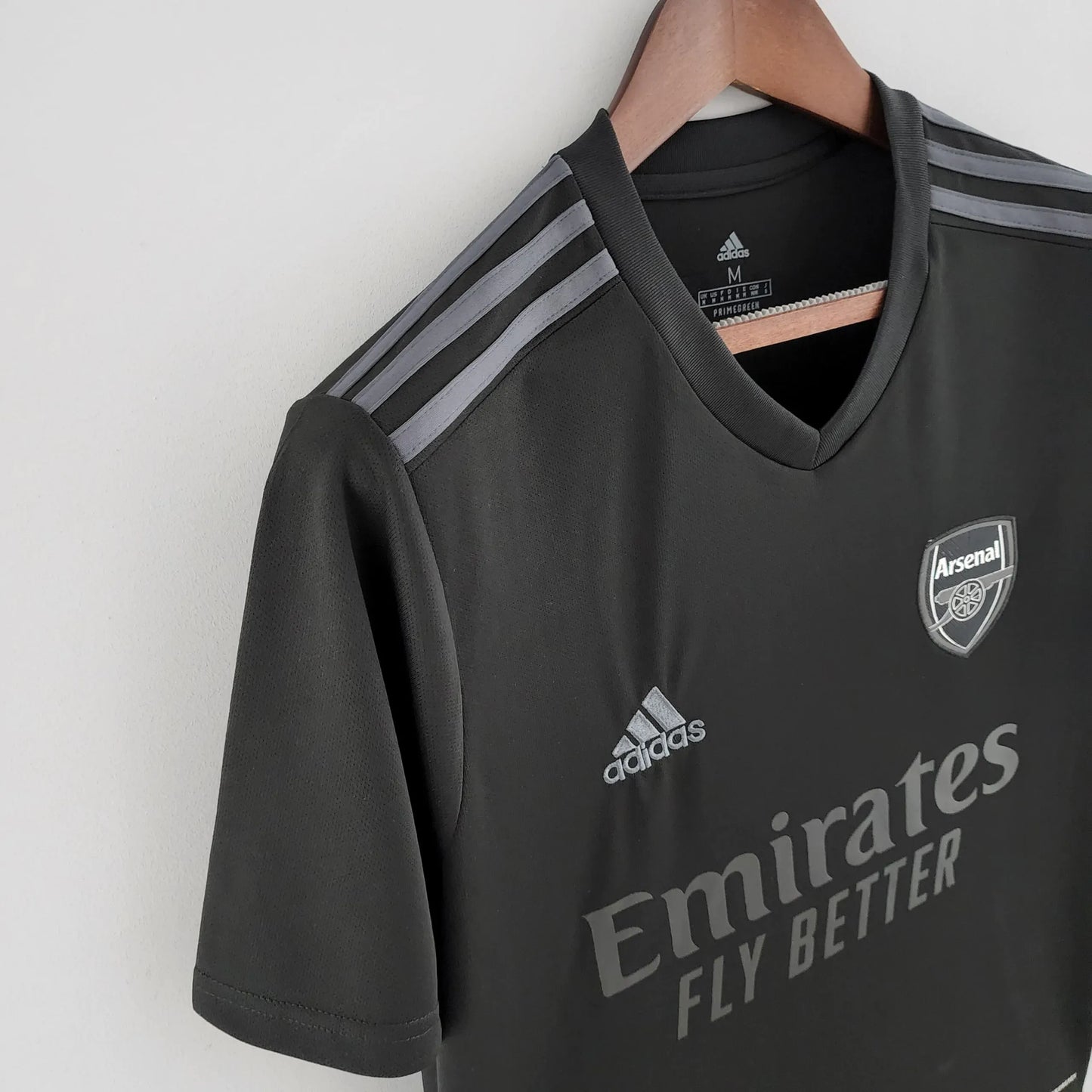 ARSENAL 2022/2023 BLACK PRE-MATCH TRAINING KIT