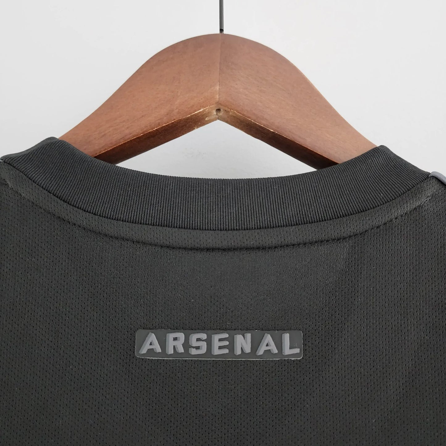 ARSENAL 2022/2023 BLACK PRE-MATCH TRAINING KIT